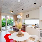 Zalia Kopa Kotedzas Su Kiemeliu 200 M Iki Juros Apartment Palanga