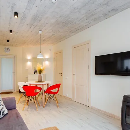Zalia Kopa Kotedzas Su Kiemeliu 200 M Iki Juros Apartment *