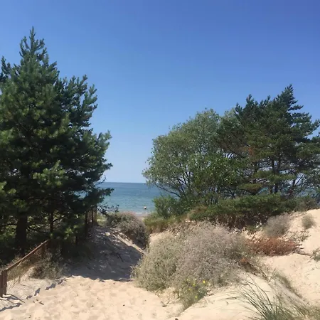 Holiday home Zalia Kopa Kotedzas Su Kiemeliu 200 M Iki Juros Palanga